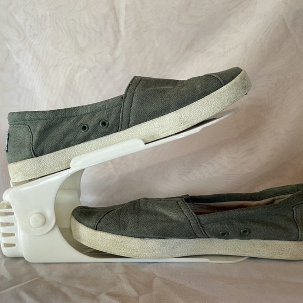 Toms Womens Comfort Shoes Size 7 Flats Walking Shoes Green Rubber Sole
